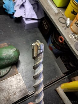 Vrták SDS-max 28x550/670 Makita - 2