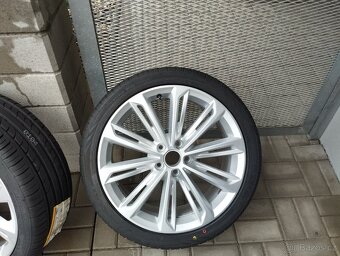 Sada ALU disků VW Passat r-line 8x19 nové pneu - 2