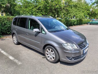 Volkswagen Touran 1.9 TDI 77 KW Facelift, 7 míst - 2