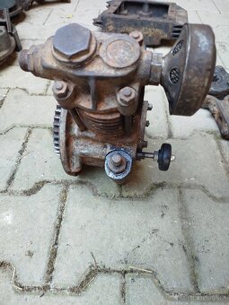 Kompresor zetor 25 + 2 hlavy na kompresor - 2