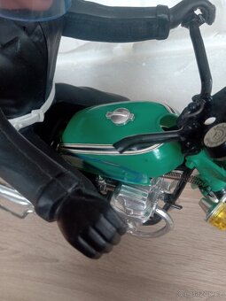 Prodám sběratelský model motorku Honda - 2