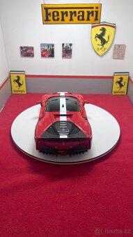 Ferrari SF90 Stradale Assetto Fiorano 1:18 Bburago Signature - 2
