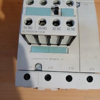 Stykač Siemens 3RT1346-1A + pomocný modul 3RH1921-1FA22 - 2