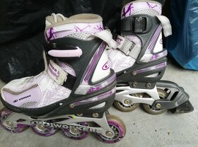 Kolečkové brusle dívčí posuvné - 2