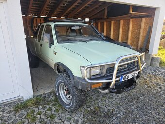 Toyota Hilux - 2