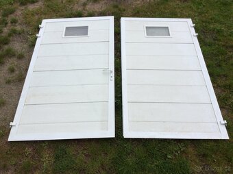 dvoukřídlá plastová vrata - 2