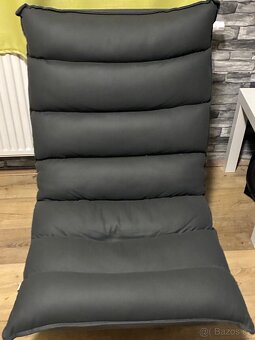 Prodám Relaxační otočné křeslo Tim - 2