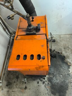 Kotel na dřevo Smolkov do dílny garáže - 2