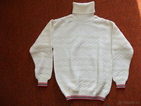 Dětské svetry vel. 140 - pěkné - 2