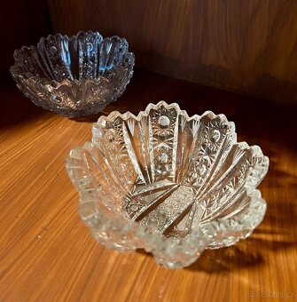 Sada 7 broušených misek - 2