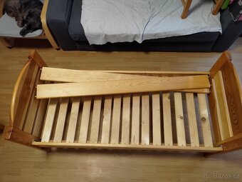 Dětská postel z masivu - 2