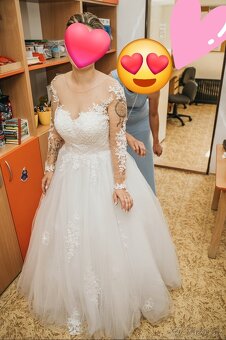 Svatební šaty s krajkou - 2