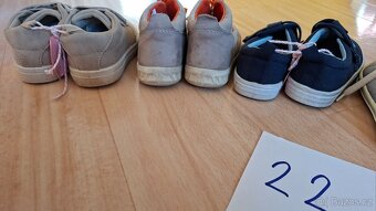 Vel. 22 - sada 4 páry - 2