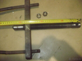 stahovák dvouramenný, strojní svěrák - 2