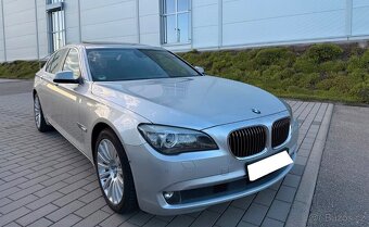 BMW 740 2012 - 2