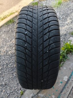 225/50 R18 BRIDGESTONE BLIZZAK LM001 - 2