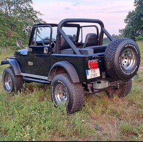 Jeep CJ7 - 2