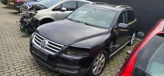 Prodám vw tuareg v celku nebo na ND - 2