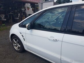 Ford S-MAX 2014 2.0 nafta 120KW - 2