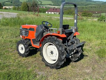 Malotraktor Kubota B92 - 2
