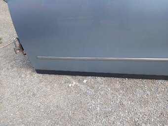 Levé přední dveře VW Passat B6 - 2