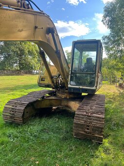 Prodám pásový bagr KOMATSU - 2