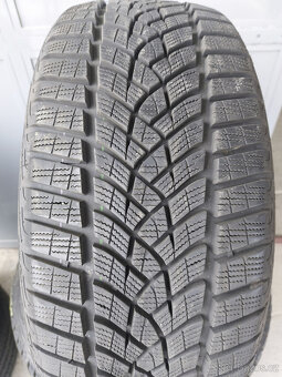 225/45 R18 95V Goodyear UG Performance+ zimní 4ks - 2