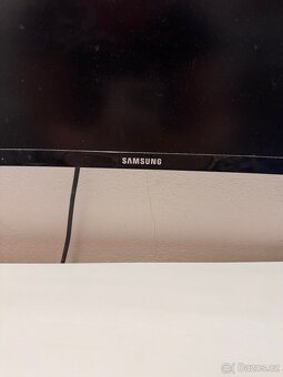Monitor Samsung oblý - 2