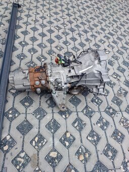 Prevodovka manuální 2,5 tdi 110-132kw 6q - 2