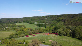 Pozemek 2.434 m2 - Pochvalov - 2