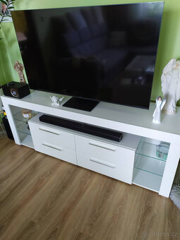 Skříňka, televizní stolek s LED, 180x66x44 - 2