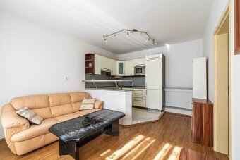 Pronájem bytu 2+kk, 45 m² – M. Chlajna, České Budějovice 2 - 2