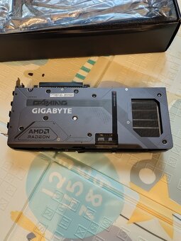 Nova - GIGABYTE Radeon RX 9070 GAMING OC 16G - 2