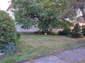 Prodám stavební pozemek cca 200m2 - 2