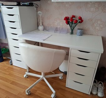 Sestava do studentského pokoje IKEA - 2