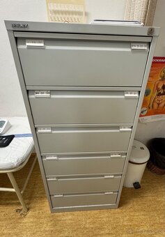 Kartotéka BISLEY – kovová, jako nová – 6000 Kč/ks (konec 1/2 - 2