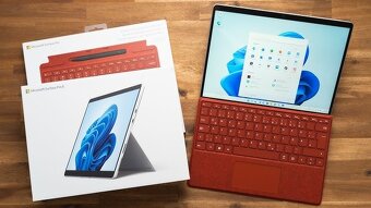 Surface Pro 8 i5 KOMPLET SET - TOP STAV, Baterie 96% - 2