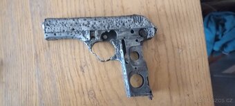 Torzo pistole čz - 2