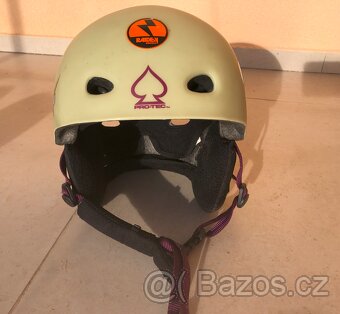 Helma dětská lyžařská nebo na bruslení Nitro - 2