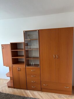 Prodám sestavu skříní 7 kusů - 2