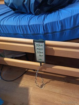 ZDRAVOTNÍ POSTEL, El ovládání - 2