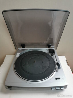 automatický gramofon - 2