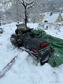 Arctic cat ZRT600 sněžný skútr - 2