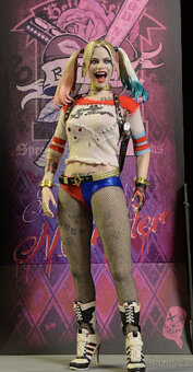 Harley Quinn hot toys , sideshow - 2