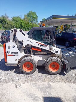 Smykem řízený nakladač Bobcat S570 - 2