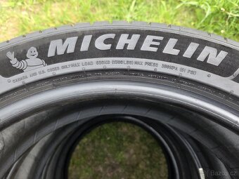 Téměř nové letní pneu Michelin e.primacy 2 225/45/19 - 2