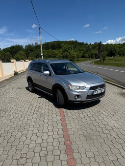 Mitsubishi Outlander 2.2 / 2010 / 115kW - 2