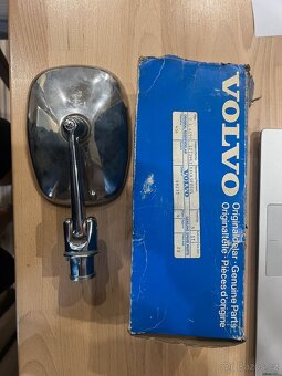 Zrcátka originál nová nepoužitá na VOLVO 140/164, cena 1600K - 2