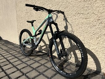 Canyon Torque CF 7(2021). Velikost L. 27,5. - 2