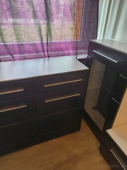 Prodám obývací stěnu + komoda - 2